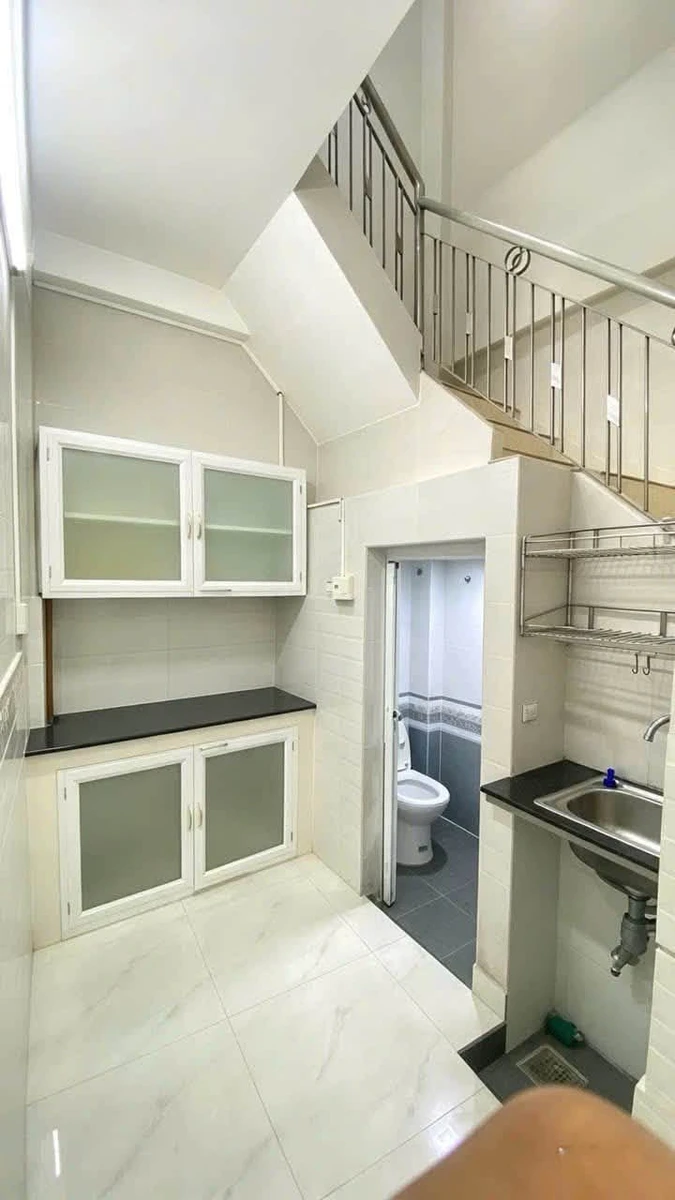 Cho thuê nhà nguyên căn 40m2, 2PN Nguyễn Tri Phương Q.10 - Ảnh thu nhỏ 3