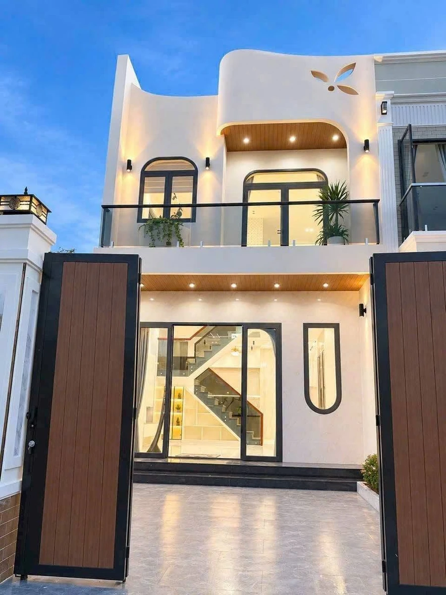 Bán nhà mới xây 1 trệt 1 lầu 135m2, 3PN, đường bê tông 5m gần Trần Hưng Đạo, Long Điền - Ảnh 1