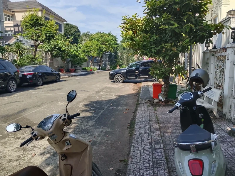 Bán villa 3 tầng 226m2 khu biệt thự Hoàng Gia, trung tâm hành chính Dĩ An, giá 25 tỷ