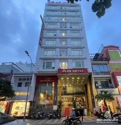 Bán tòa khách sạn 10 tầng 2.000m² Nguyễn Trãi Quận 1 - Ảnh 1