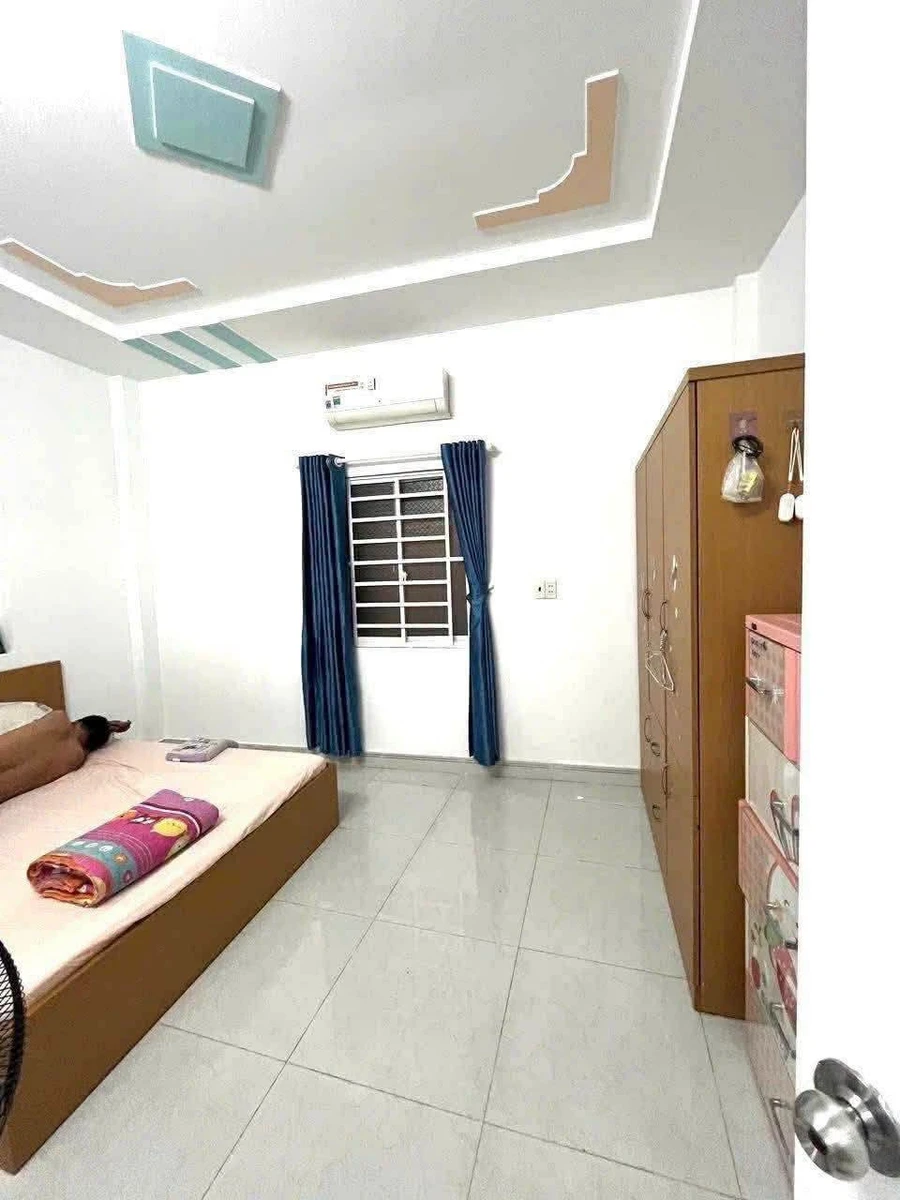 Bán nhà 3 tầng nở hậu 95m² 6PN gần cầu vượt Tân Thới Hiệp, Quốc Lộ 1A, Quận 12 - Ảnh thu nhỏ 3