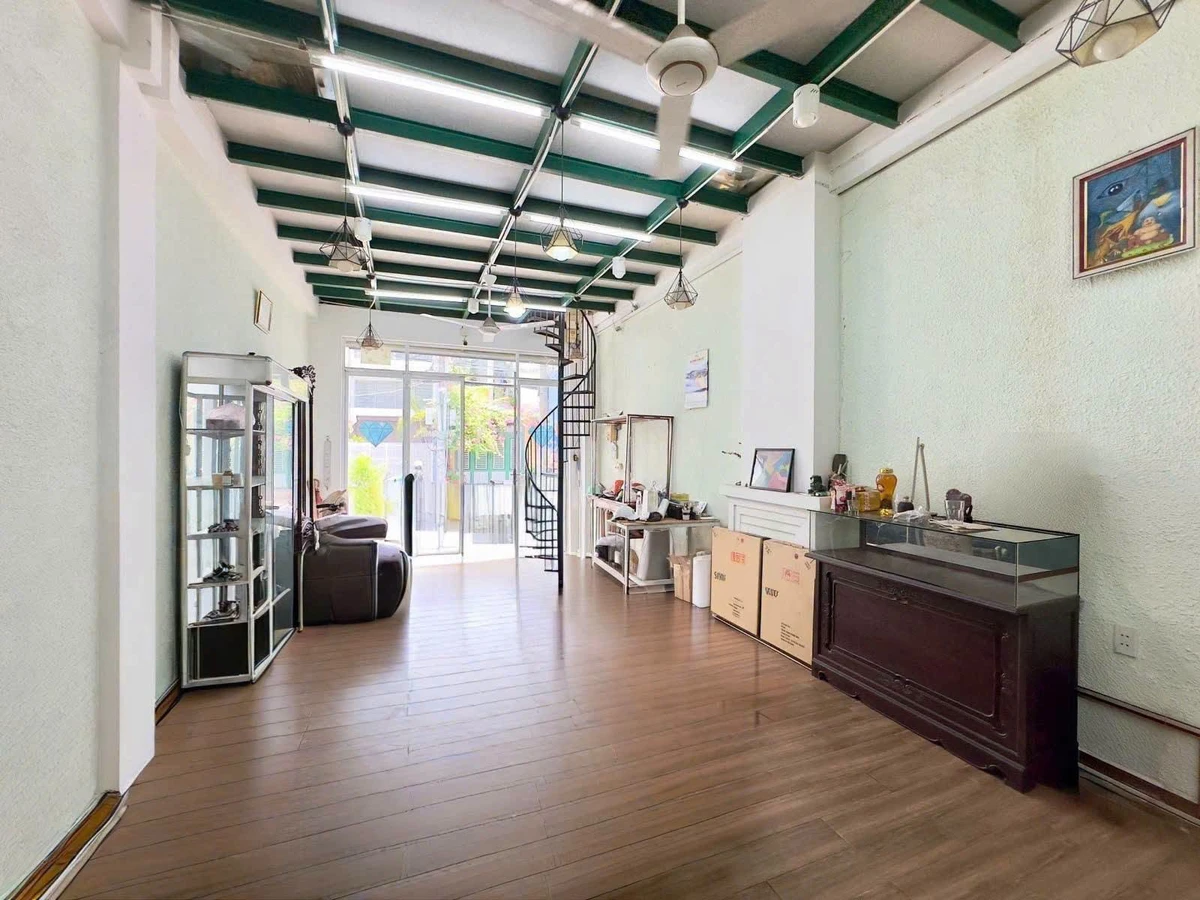 Bán nhà mặt tiền Bắc Hải Q10, 100m2, 3 tầng, 16 tỷ - Ảnh thu nhỏ 3