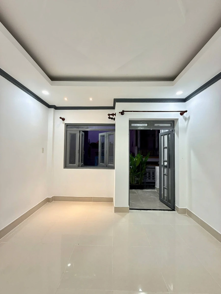 Bán nhà hẻm 1 trệt 2 lầu 4x16m, 4PN, sát chợ Bình Thành, Bình Tân, giá 5,1 tỷ - Ảnh thu nhỏ 5