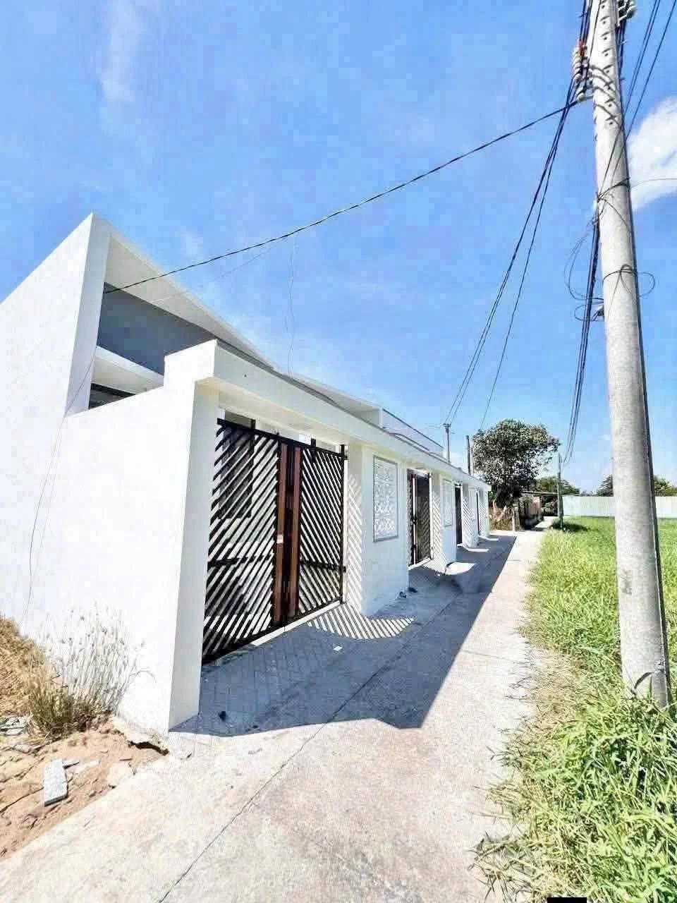 Bán nhà hẻm 2 phòng ngủ 105m² Tân An Long An 1,35 tỷ - Ảnh 1