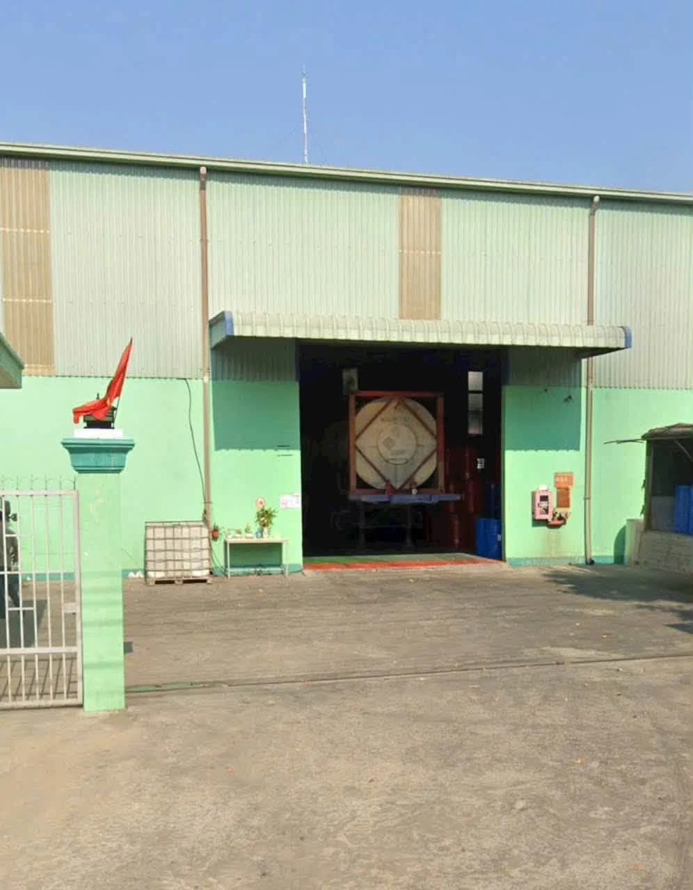 Bán nhà xưởng 11.118m2 KCN Cầu Tràm, Long Trạch, Cần Đước, Long An (nay Tây Ninh) giá 82 tỷ - Ảnh 1