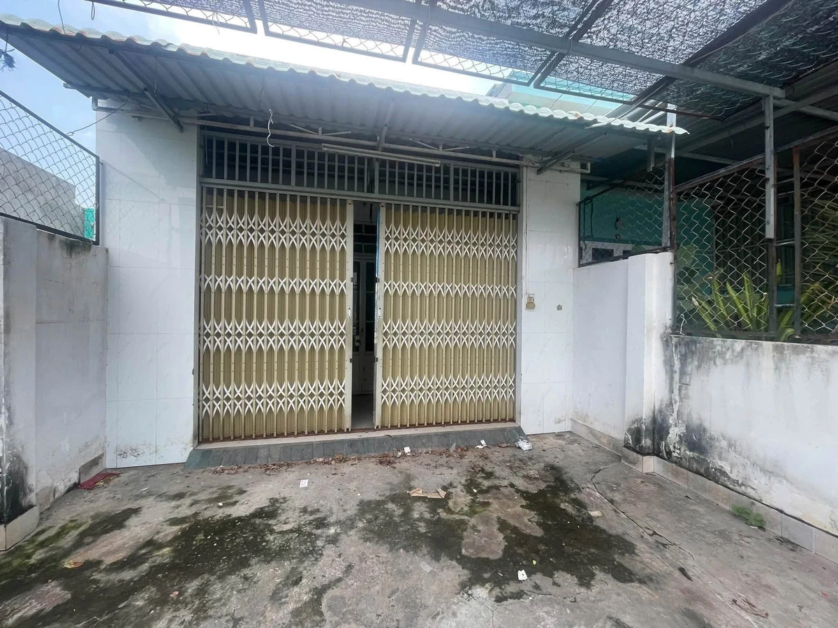 Bán nhà hẻm Phạm Thị Ngư 100m2 Phan Thiết 1 tỷ 550 - Ảnh 1