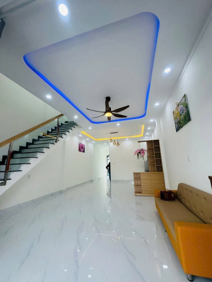 Bán nhà phố mới 110m2 3PN Cao Thành Buôn Ma Thuột 2.55 tỷ - Ảnh thu nhỏ 2