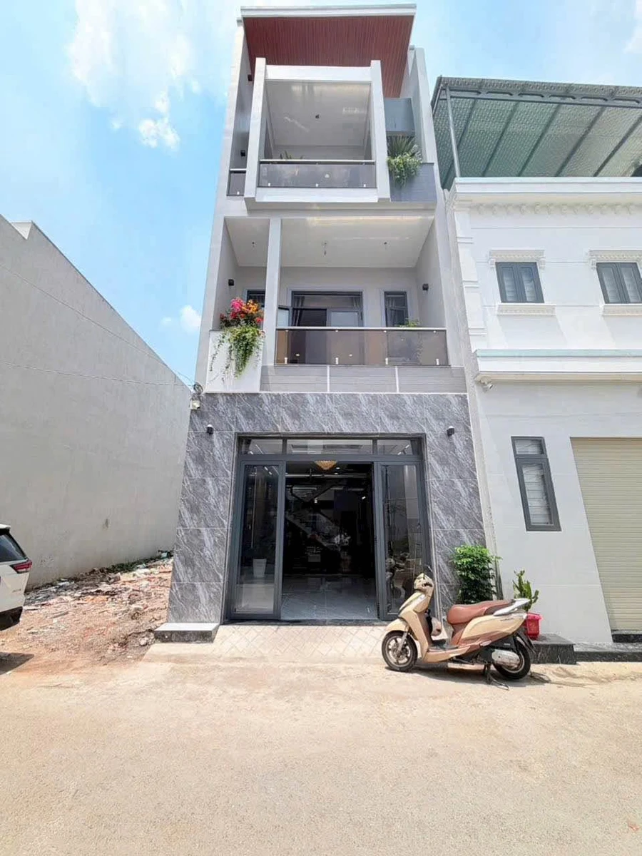 Bán nhà 1 trệt 2 lầu 82m2 Biên Hoà 4 tỷ 950 triệu - Ảnh 1