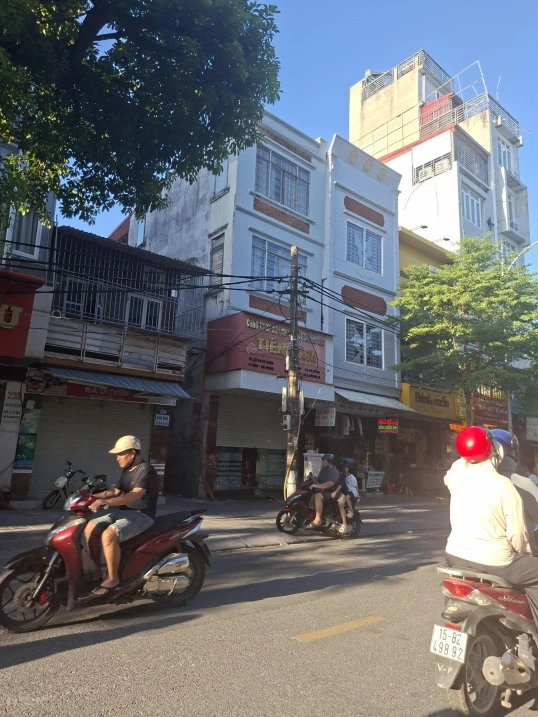 Mặt đường Cát Dài (Hai Bà Trưng, Hải Phòng) ngay cổng trường Nguyễn Văn tố. Vị trí đẹp, kinh doanh - Ảnh thu nhỏ 3