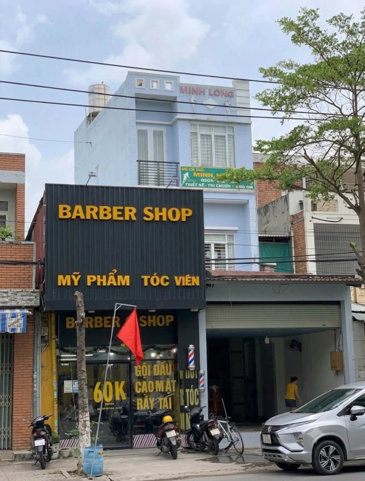 Bán nhà 3 tầng MT Nguyễn Minh Khai 82m2, 4PN Dĩ An - Ảnh 1