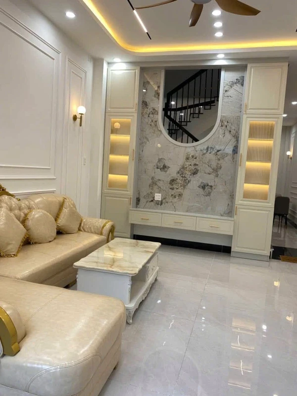 Bán nhà mặt tiền đường Thanh Niên - Lý Thái Tổ, trung tâm Quy Nhơn, 60,3m2, 4PN, giá 7,2 tỷ