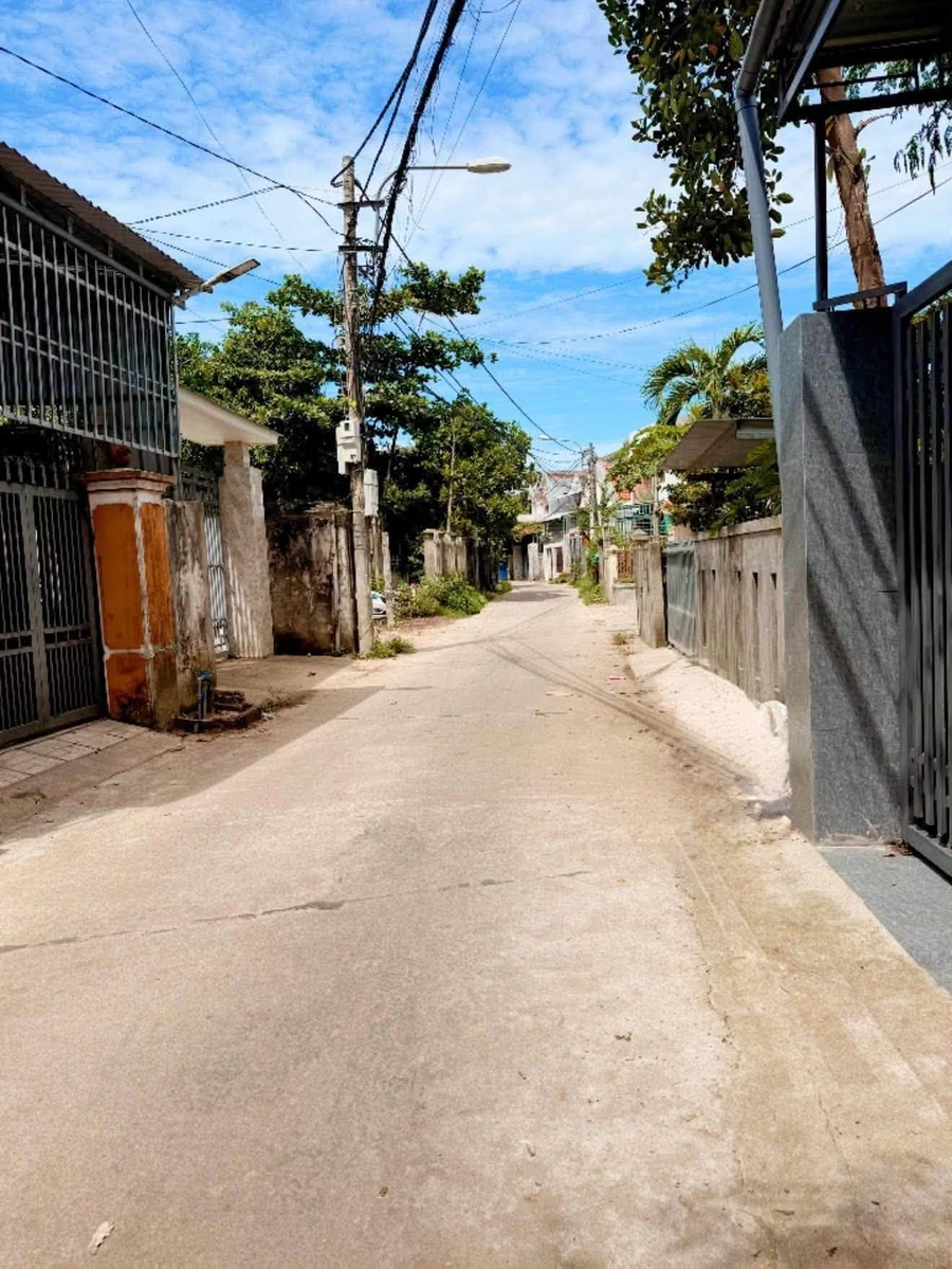 Bán nhà 2 tầng 125m² đường Nguyễn Thông Quảng Ngãi - Ảnh thu nhỏ 3
