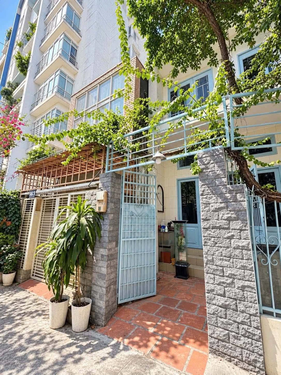 Bán nhà phố Bình Thạnh 87m2, 4 phòng, 10.3 tỷ gần ĐH Hồng Bàng - Ảnh 1