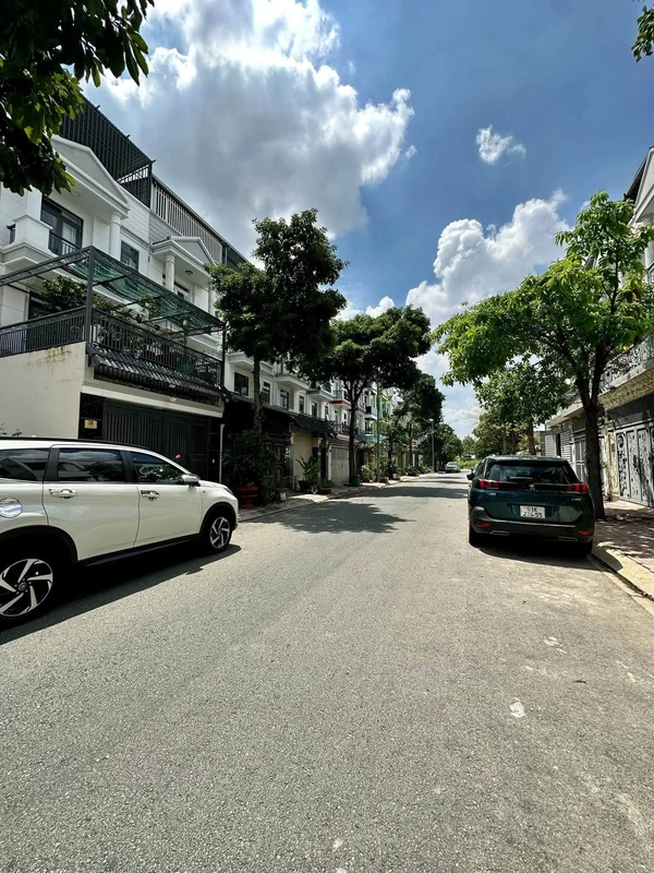 Bán nhà 4 phòng ngủ 64m² KDC Phúc Đạt