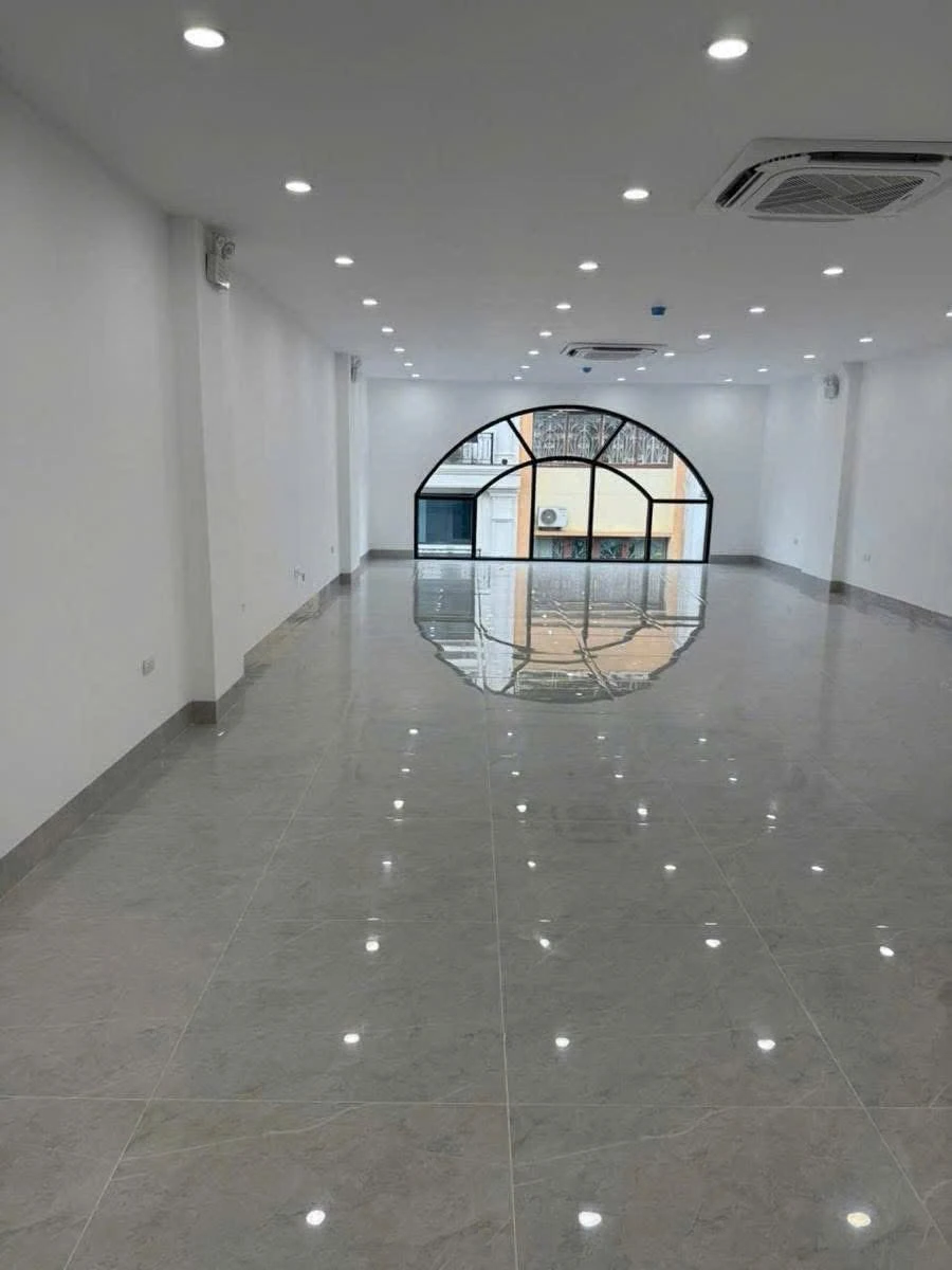 Bán tòa nhà mặt phố 97m² mặt tiền 6m Nguyễn Ngọc Nại - Ảnh thu nhỏ 3