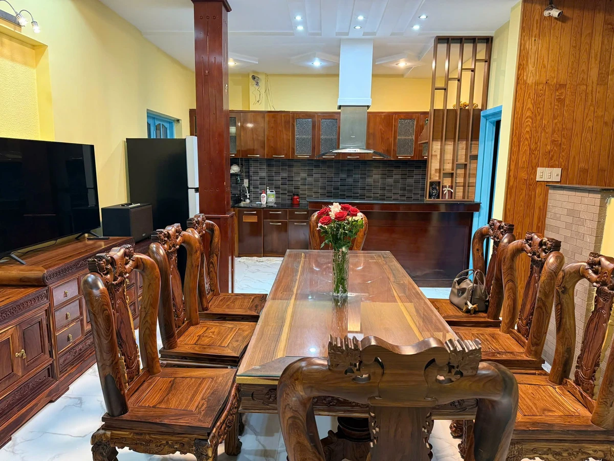 Bán nhà mặt tiền 353m² Triệu Việt Vương Đà Lạt 35 tỷ - Ảnh 1