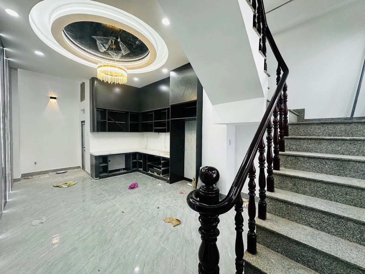 Bán nhà 3 tầng hẻm 92 Lâm Thị Hố, Quận 12, 68m2, giá 5,68 tỷ - Ảnh thu nhỏ 3