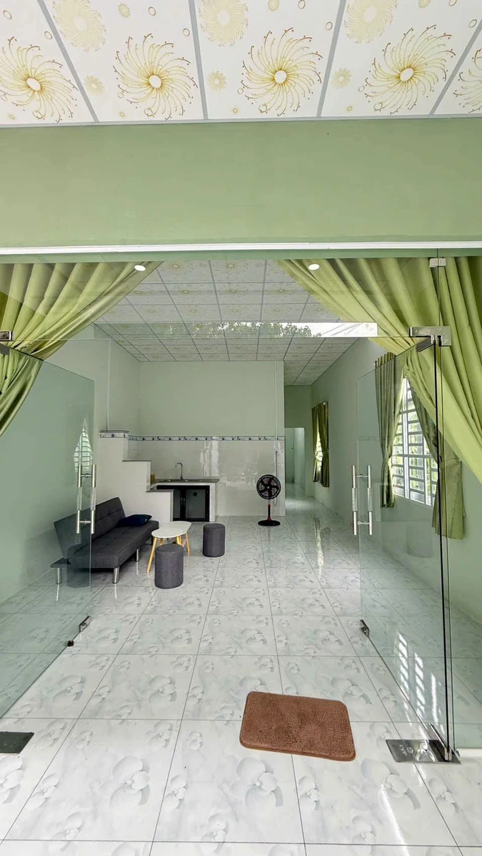 Bán nhà 2 phòng Tây Ninh 120m2 giá 1 tỷ 380 triệu - Ảnh thu nhỏ 2