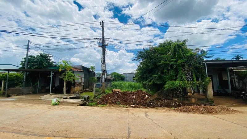 Bán đất mặt tiền 195m² Buôn Ma Thuột, Đắk Lắk