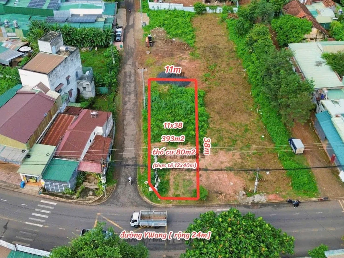 Bán lô góc 2 mặt tiền 456m² đường Y Wang Phường Eatam 9 tỷ 999 - Ảnh 1