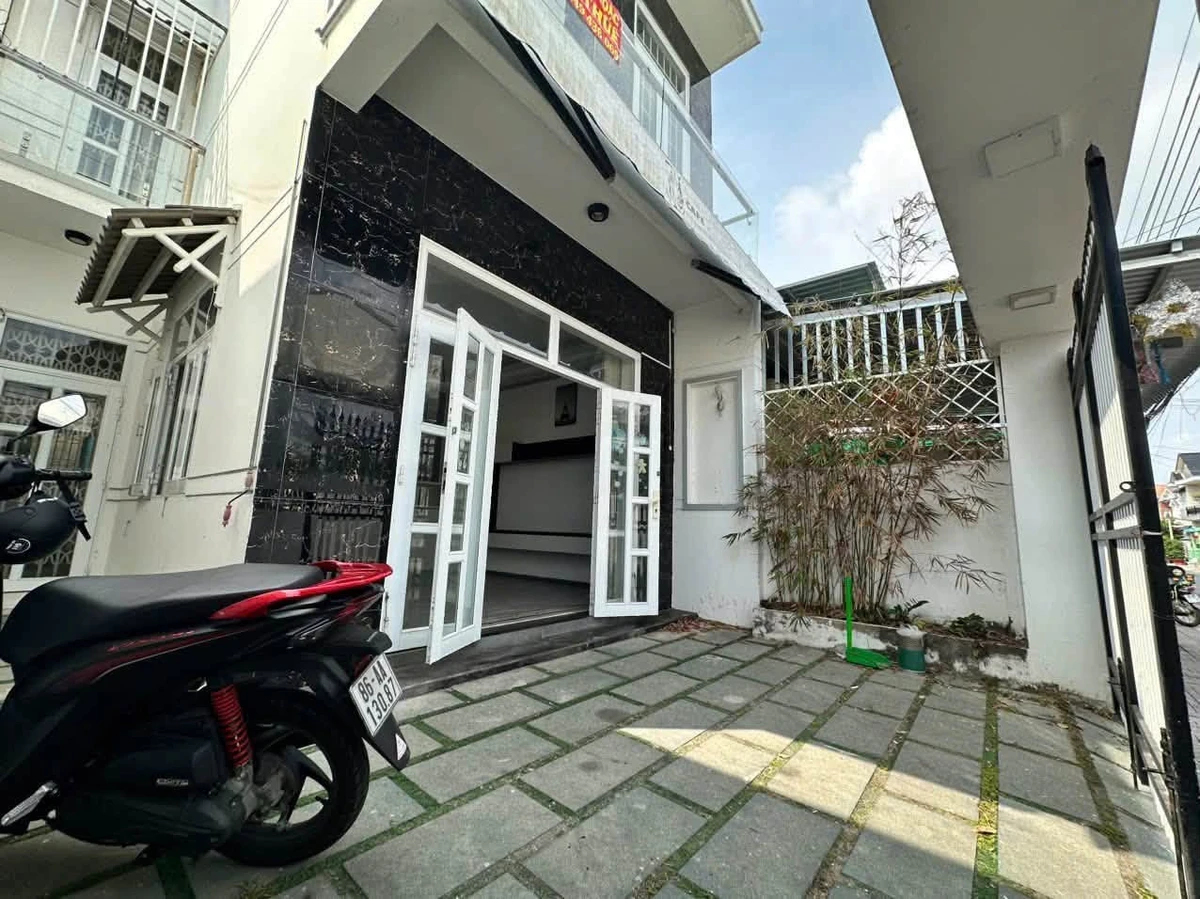 Bán nhà 1 trệt 1 lầu MT Hiền Vương, Phan Thiết 73m2 - Ảnh thu nhỏ 5