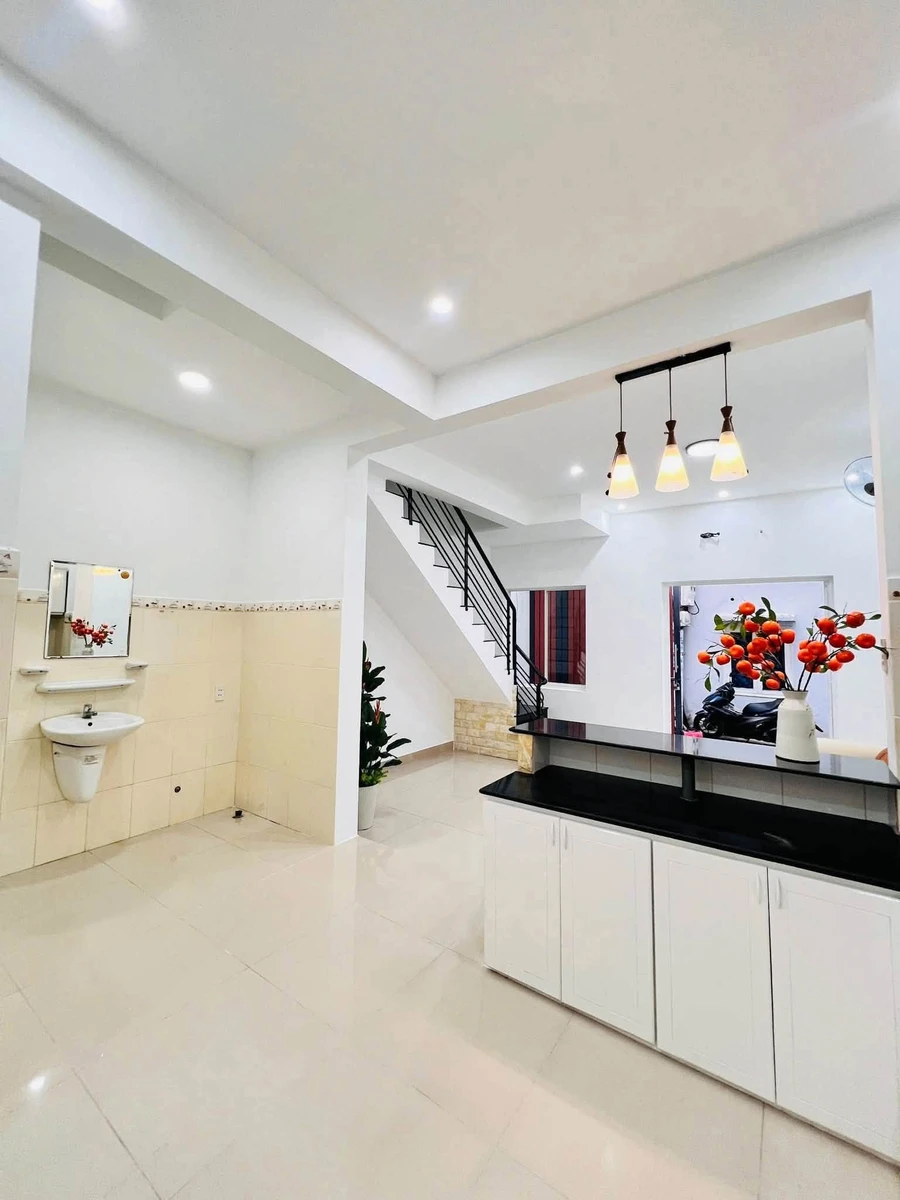 Bán nhà 1 trệt 1 lầu 50m2 đường Trương Công Định, gần ngã 5 Ba Cu, Vũng Tàu - Ảnh thu nhỏ 2