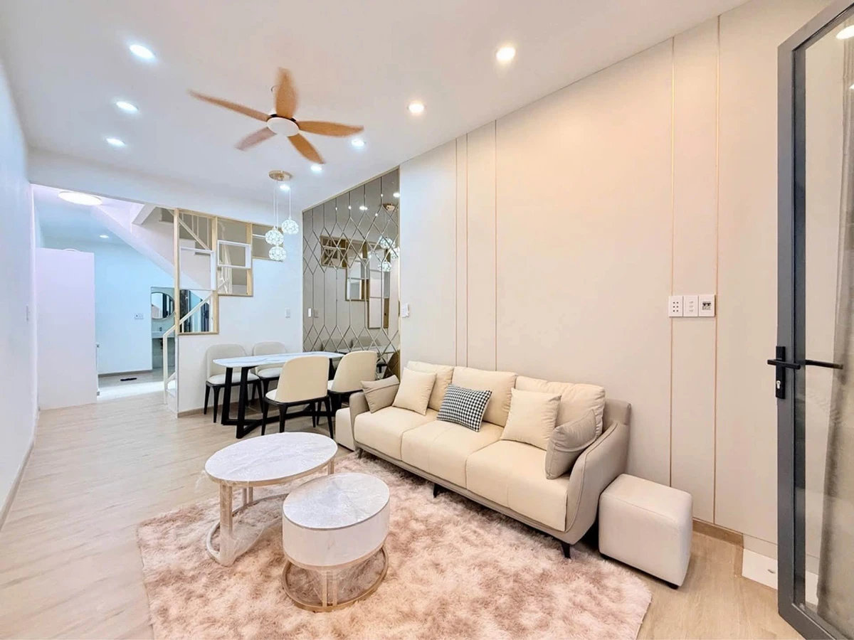 Bán nhà hẻm Nguyễn Duy Dương Quận 10, 33m2, 2 tầng 2PN, giá 5,67 tỷ - Ảnh thu nhỏ 2