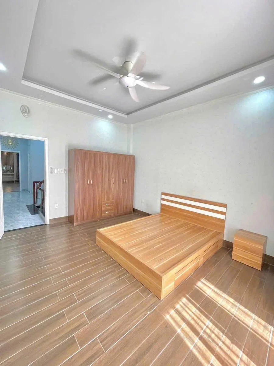 Bán nhà 1 trệt 2 lầu 92m² Dĩ An, Bình Dương - Ảnh thu nhỏ 5