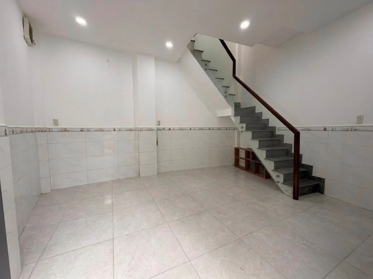 Bán nhà hẻm Hồng Bàng 1 trệt 2 lầu 2PN, 22,4m2, giá 3,1 tỷ, Phường 9 Quận 6 - Ảnh thu nhỏ 3