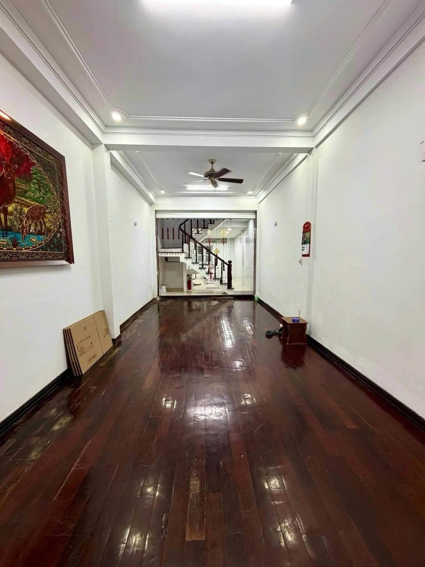 Cho thuê nhà 3 tầng mặt tiền đường Ông Ích Khiêm, Hải Châu, Đà Nẵng, 88m2, 27 triệu/tháng - Ảnh 1