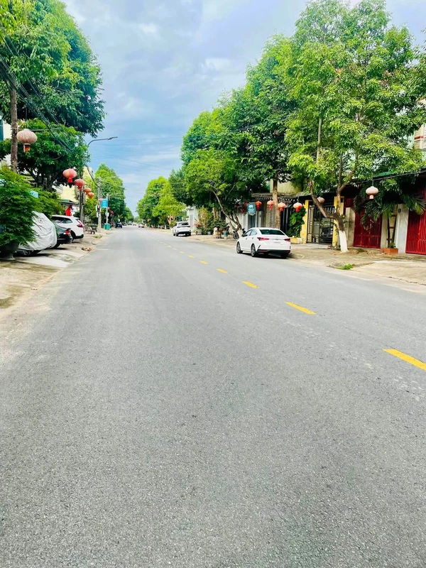 Bán lô mặt tiền 100m² trung tâm Quảng Ngãi 3,3 tỷ