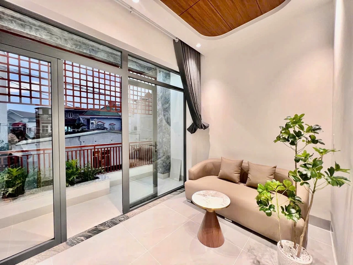 Bán nhà 1 trệt 2 lầu 3 PN Biên Hòa, 180m², 4,55 tỷ - Ảnh thu nhỏ 4