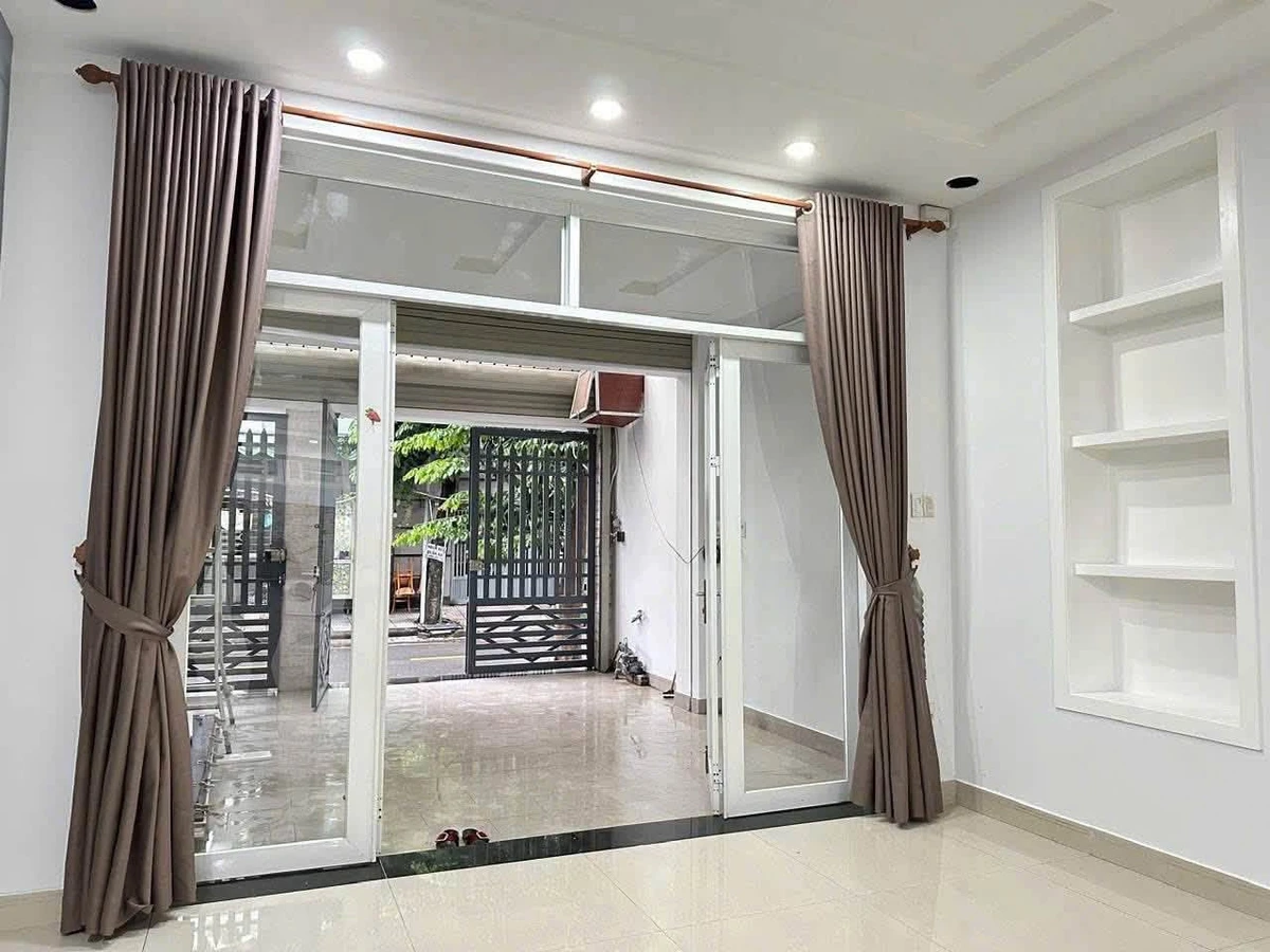 Bán nhà mặt tiền 106m² 1 trệt 3 lầu Hiệp Bình Phước - Ảnh thu nhỏ 4