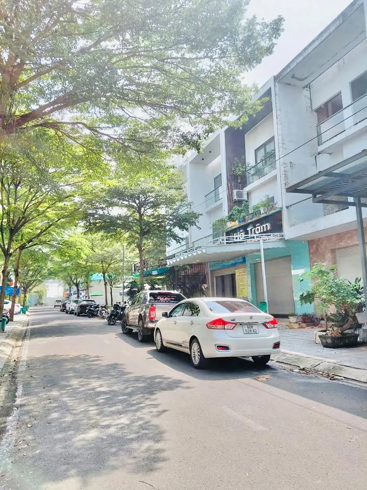 Bán nhà phố 4 phòng ngủ 159m2 Tam Hiệp Biên Hoà - Ảnh thu nhỏ 2