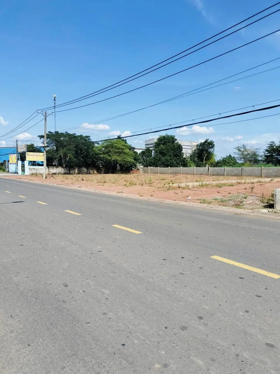 Bán đất mặt tiền Nguyễn Hoàng Trảng Bom 165m² sổ riêng 2 tỷ - Ảnh 1