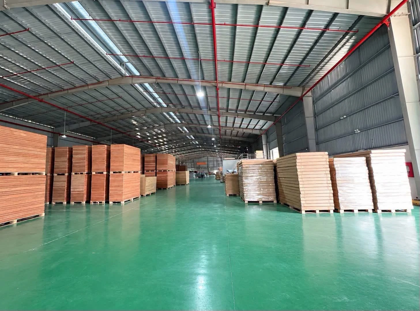 Bán xưởng văn phòng 7600m² mặt tiền ĐT 748 Long Hòa 40 tỷ - Ảnh 1