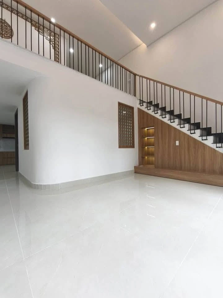 Bán nhà mặt tiền Nguyễn Hào Sự 82,5m² 4 tỷ Tuy Hòa - Ảnh thu nhỏ 2