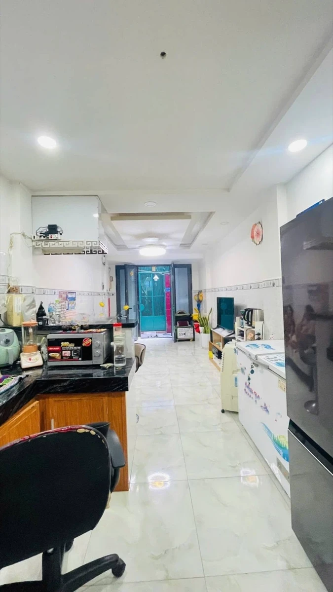 Bán nhà phố 2 tầng 33m² Võ Văn Kiệt, Quận 1, hơn 4 tỷ - Ảnh thu nhỏ 4