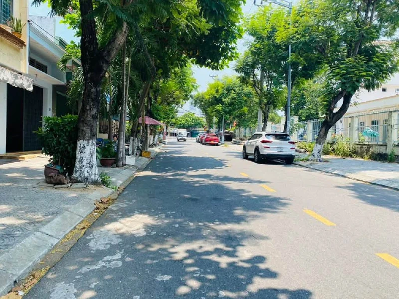 Bán nhà 4 tầng mặt tiền Nguyễn Thông, Đà Nẵng, 100m2, 17 tỷ