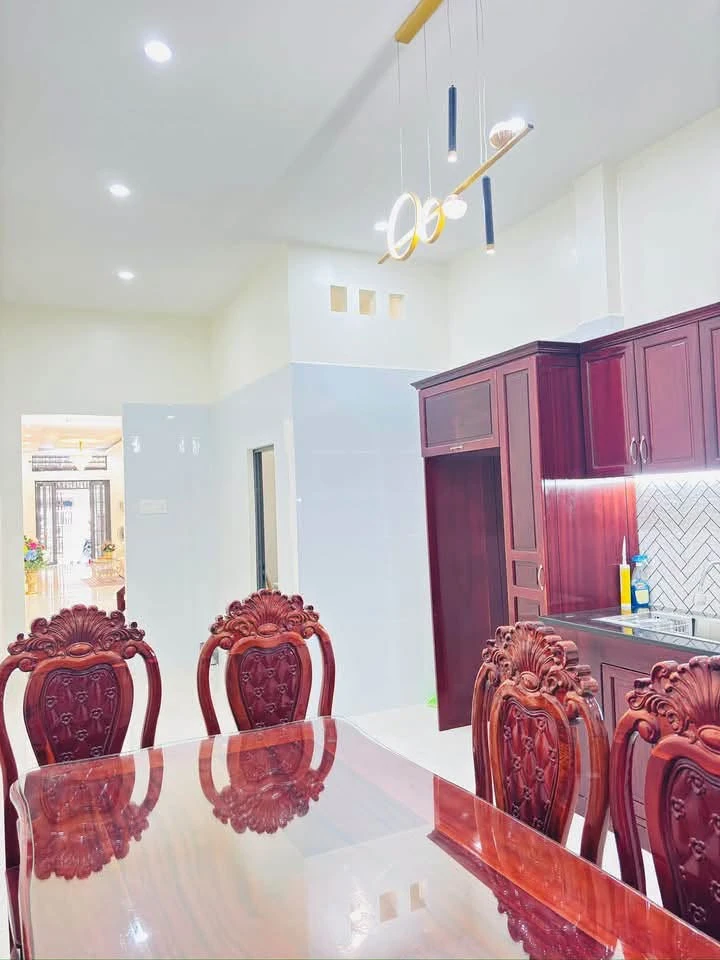 Bán nhà mặt tiền Huỳnh Tịnh Của Rạch Giá 2,6 tỷ - Ảnh thu nhỏ 3