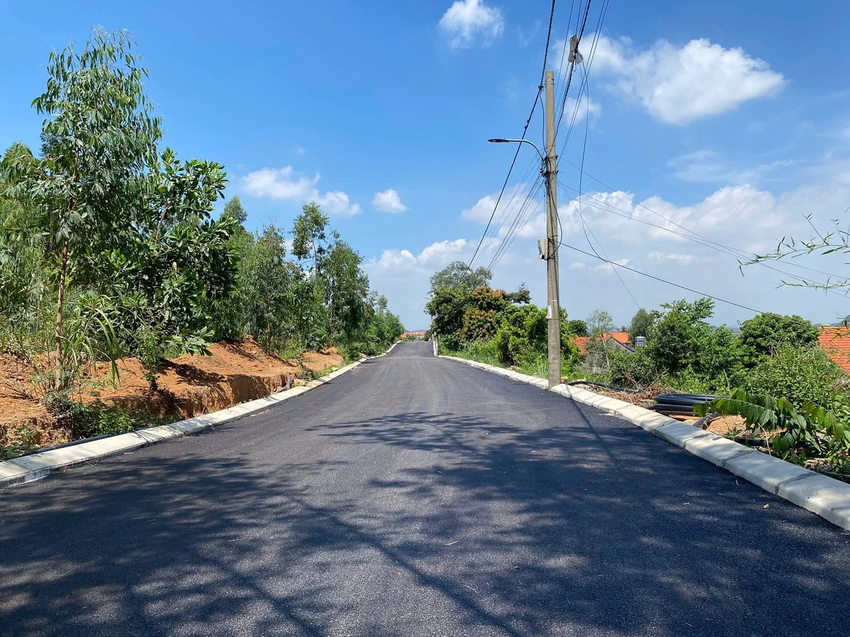 Bán đất mặt đường Minh Khai Hạ Long 135m2 giá 17tr/m2 - Ảnh thu nhỏ 3