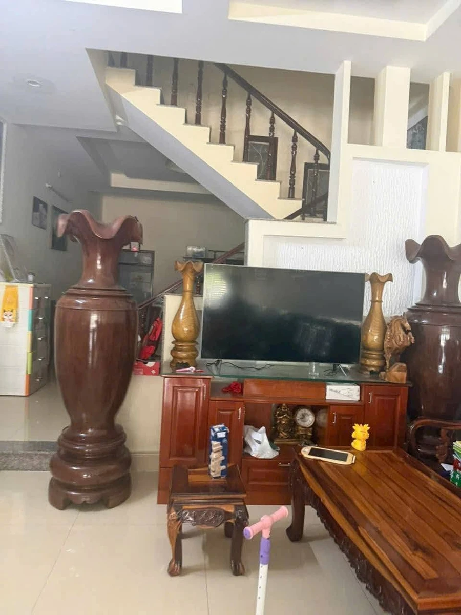 Bán nhà nội thành Phan Thiết 100m² 3 phòng ngủ 5.5 tỷ - Ảnh thu nhỏ 2