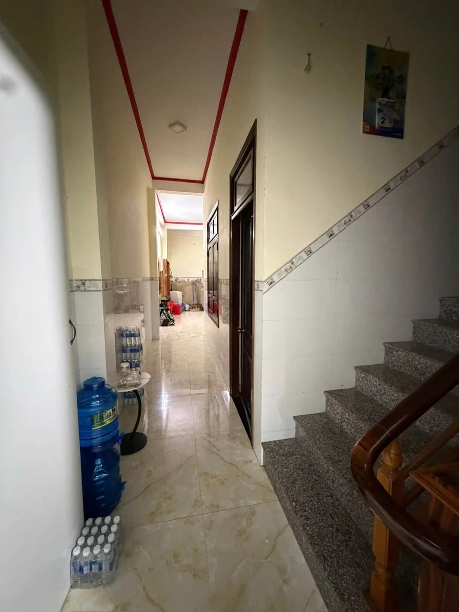 Bán nhà 2 mê mặt tiền Trường Chinh Tuy Hòa 100m² - 9 tỷ - Ảnh thu nhỏ 3