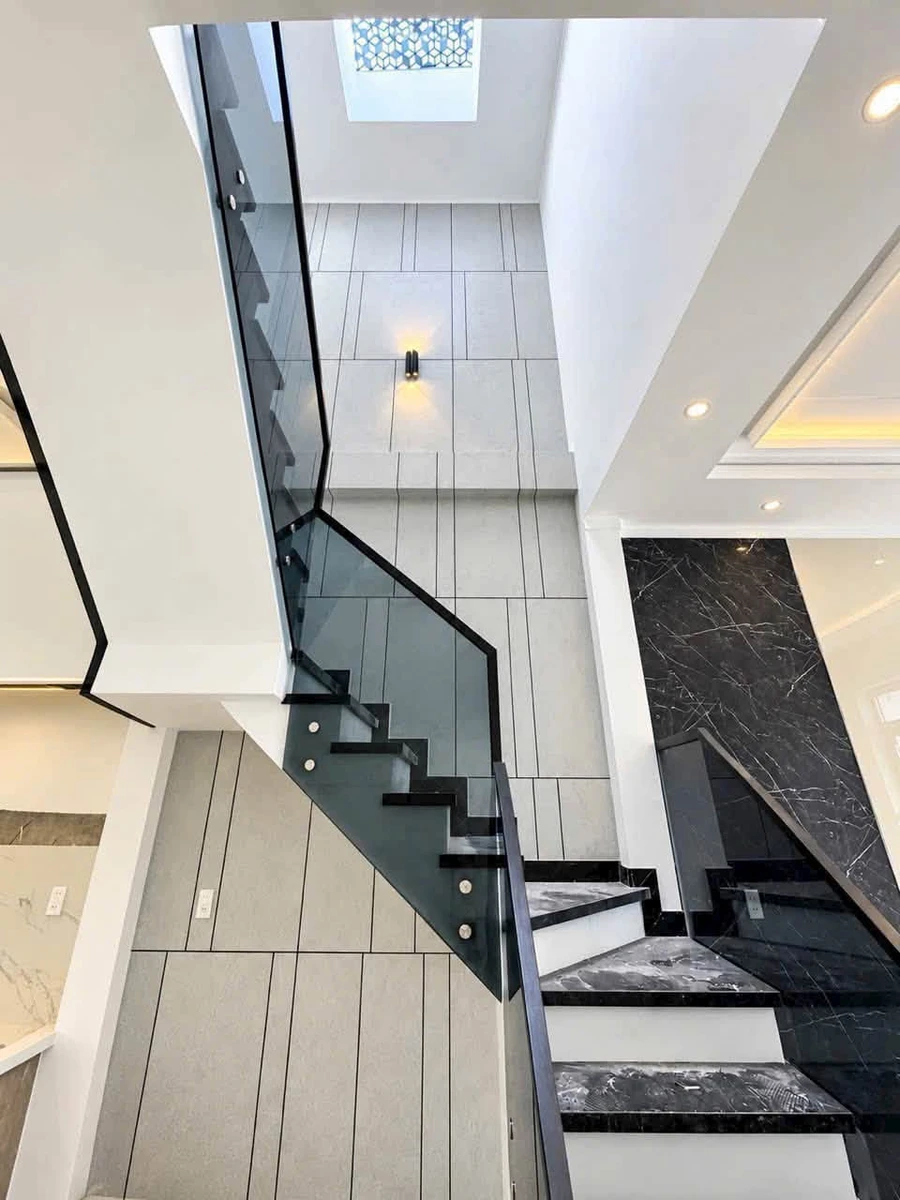 Bán nhà phố 1 trệt 1 lầu 123m2, 4 phòng ngủ, hẻm ô tô, P. Tân Phong, Biên Hòa - Ảnh thu nhỏ 4
