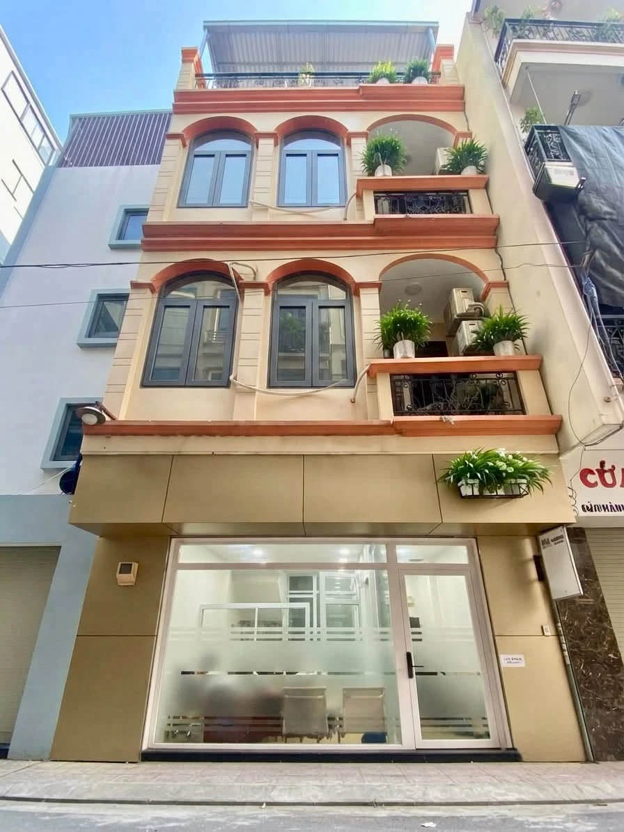Bán nhà mặt tiền 4 tầng 60m2 đối diện biệt thự Ba Son, giá 15 tỷ - Ảnh 1