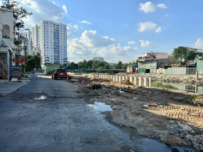 Bán nhà hẻm ô tô Bùi Đình Tuỷ, Bình Thạnh, 31.5m², 5.6 tỷ