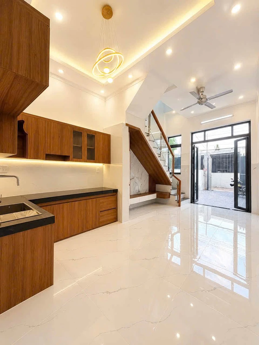 Bán nhà mới 60m² 3PN Q1 giá 2 tỷ 650 - Ảnh thu nhỏ 2