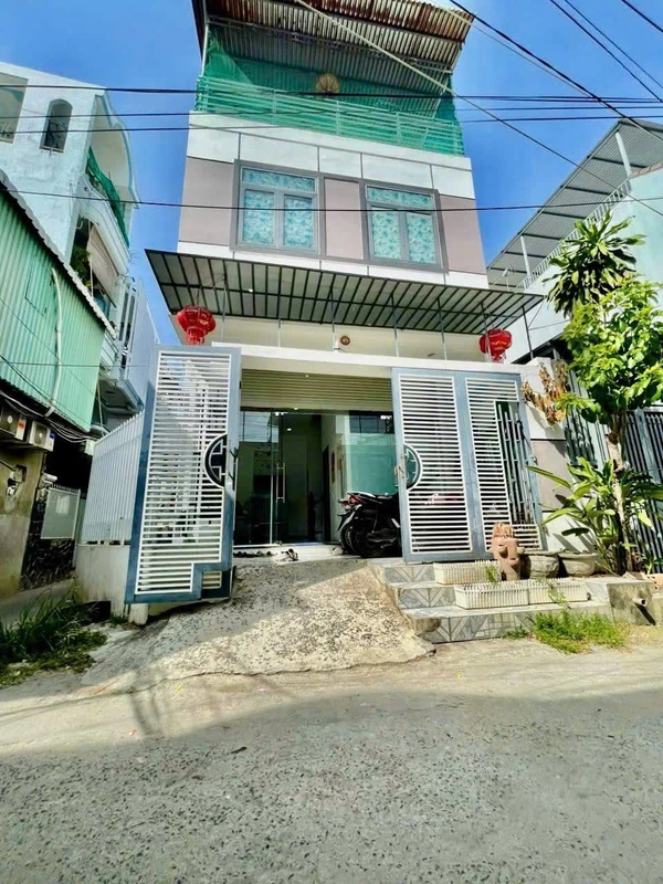 Bán nhà 3 tầng 53,7m² hẻm đường 23/10 cạnh KĐT Vĩnh Điềm Trung, Nha Trang giá 3,25 tỷ