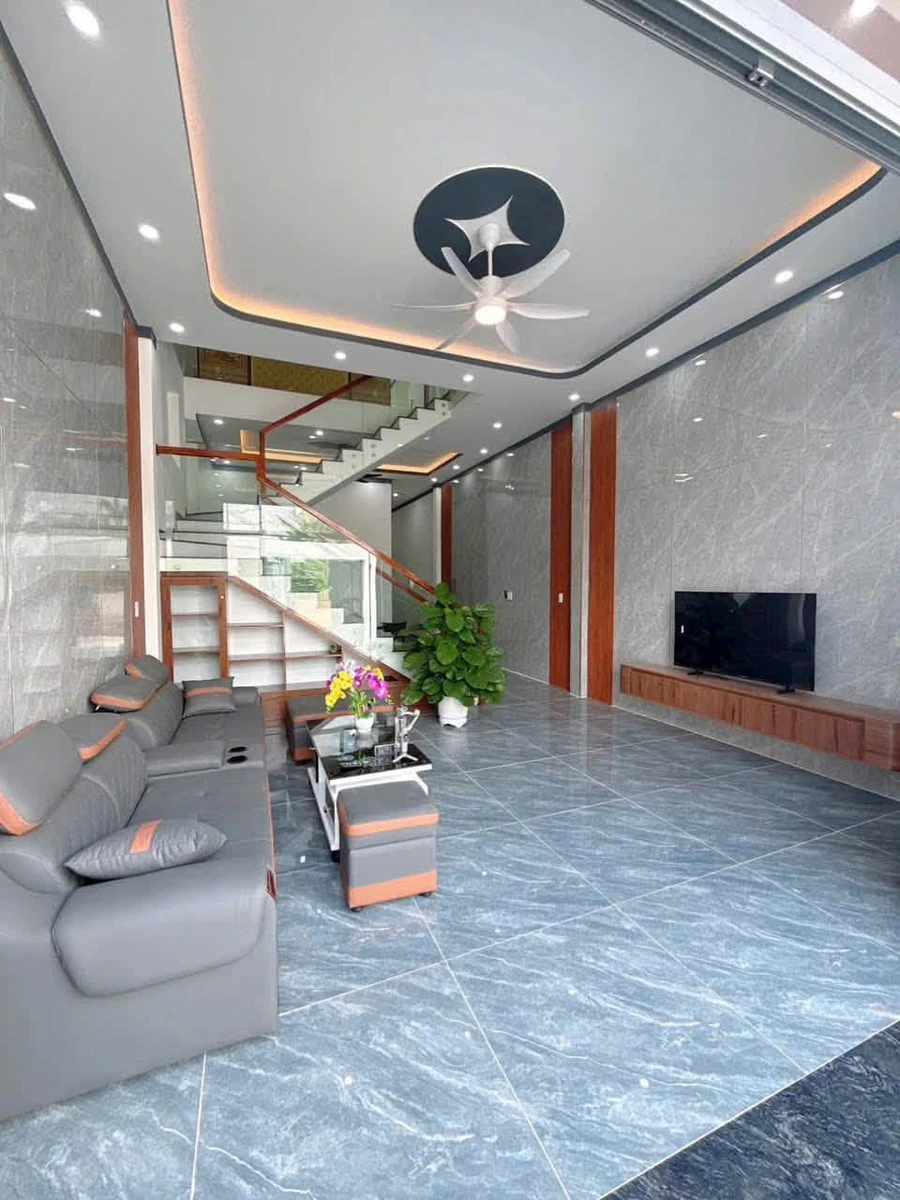 Bán nhà lầu 5x21m, 3 phòng ngủ, gần chợ khu phố 3 Tân Định, Bến Cát - Ảnh thu nhỏ 4
