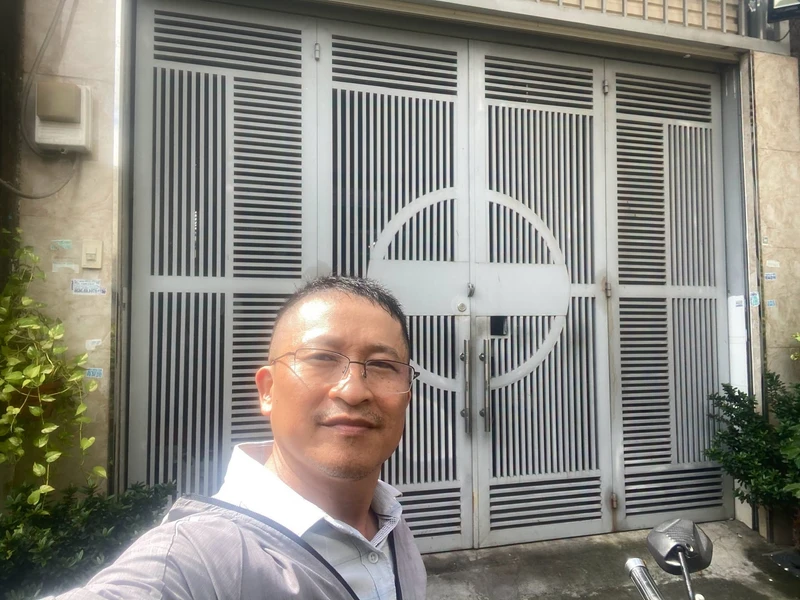 Cho thuê nhà 2 tầng 160m2, 3PN, Nguyễn Công Trứ, Quận 1 1021m2